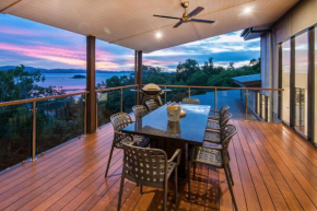 Infinity on Hamilton Island by HIHA